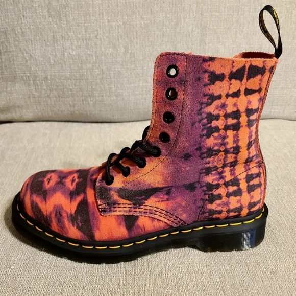Dr. Doc Martens 1460 Pascal Tie Dye Leather Lace Up Purple Combat Boots Size 7 - Picture 2 of 8